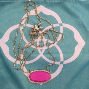 Kendra Scott necklace